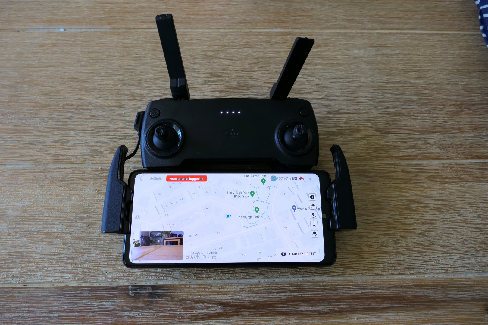 DJI Mavic Mini controller - Travel with a drone